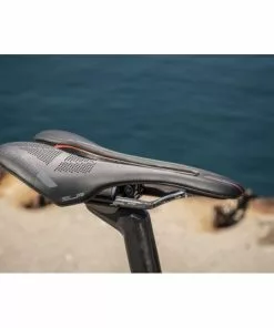 Selle Italia SLR Boost Kit Carbonio Superflow Saddle -Outlet Bremser Store YY 8915 min 1500x1000 1